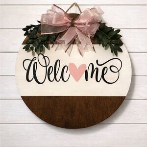 Welcome Sign with Pink Bow